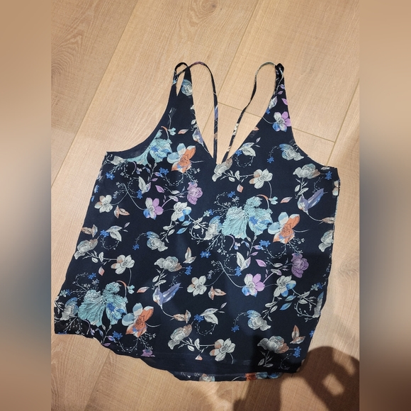 Floral top - Picture 3 of 4